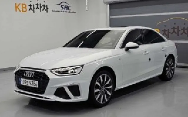아우디 A4 (B9) 40 TFSI 프리미엄 2023/05 31,854km 매물 사진
