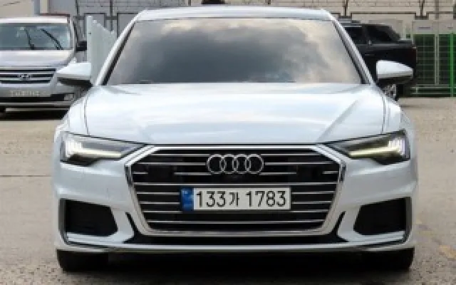 아우디 A6 (C8) 40 TDI 프리미엄 2023/06 61,629km 매물 사진
