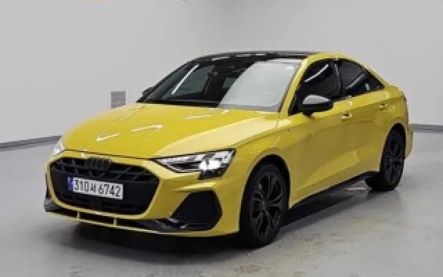 아우디 A3(8Y) 40 TFSI 콰트로 프리미엄 2025/05 13,000km 매물 사진