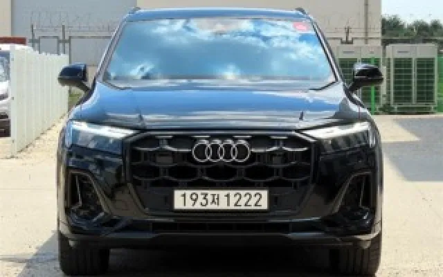 아우디 Q7 (4M) 55 TFSI 콰트로 프리미엄 2024/12 18,097km 매물 사진