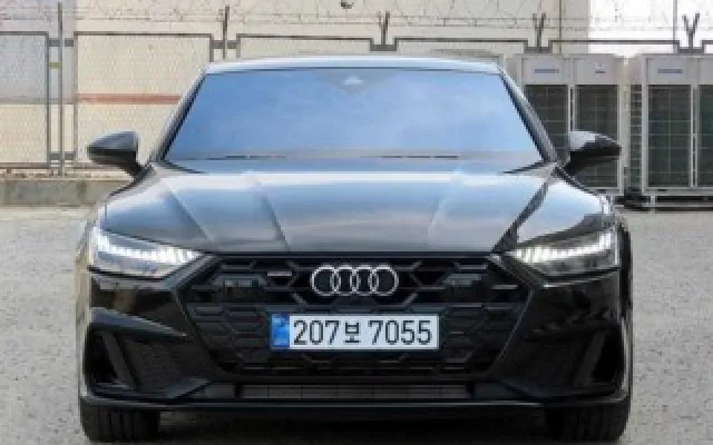 아우디 A7 (4K) 55 TFSI 콰트로 프리미엄 2025/05 10,304km 매물 사진