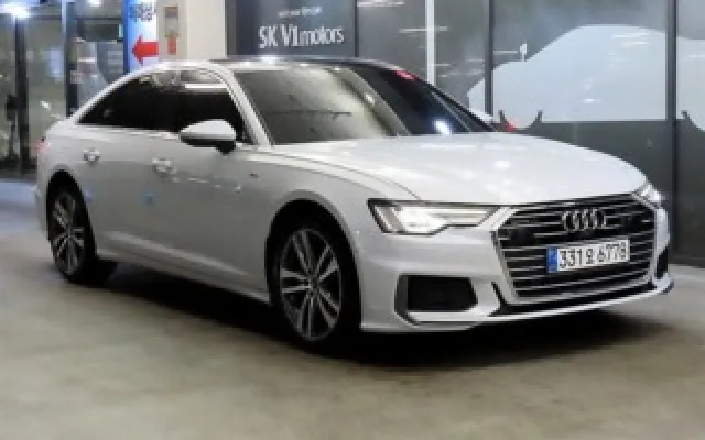 아우디 A6 (C8) 45 TFSI 콰트로 프리미엄 2022/08 98,912km 매물 사진