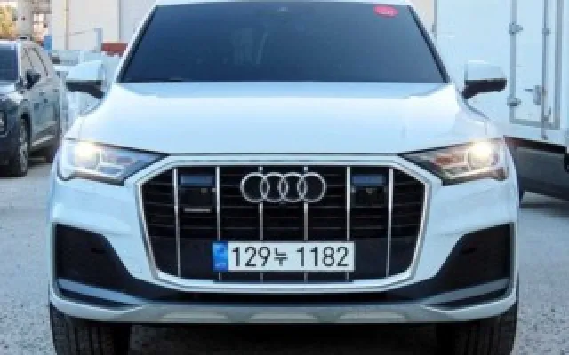 아우디 Q7 (4M) 45 TDI 콰트로 프리미엄 2022/08 27,613km 매물 사진